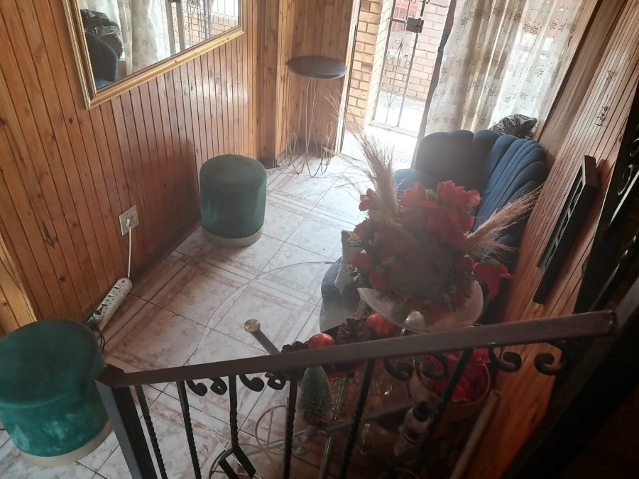 4 Bedroom Property for Sale in Geelhoutpark North West